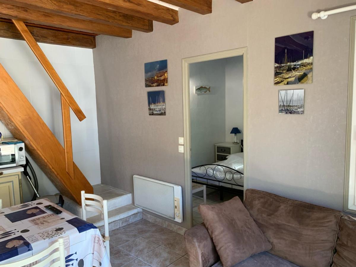 Maison De Pays Au Centre Du Village Saint-Martin-de-Ré Eksteriør billede